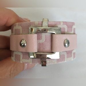 Vintage light pink & white 7in leather band bracelet with silver metal accents